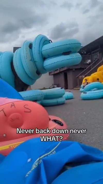 Found on r/unexpected. 