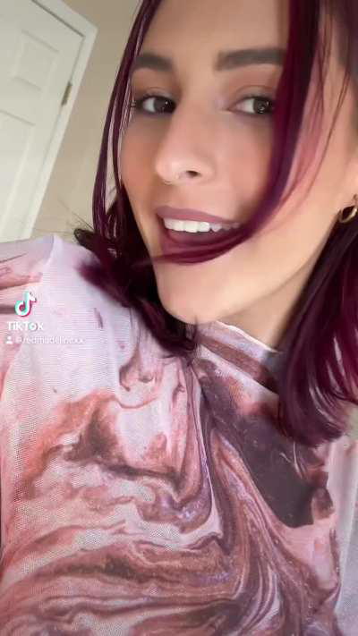 Just want to be a good e girlfriend 