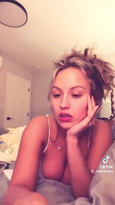 miahandley - Video #4518