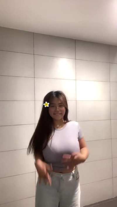 @nami laki ng dede mo di na kayang itago