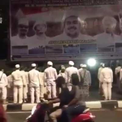 HRS cult just worshipping their leader