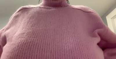 My OF is 10% off for first 10 new subs! TGIF! Link in Comments! 💕💦❤️