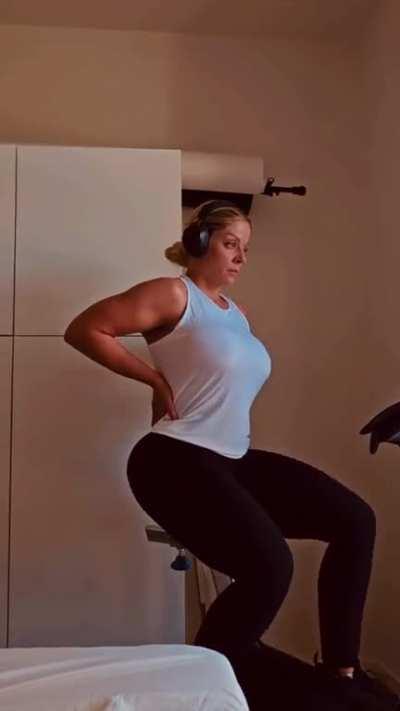 Miss Mia Fit Nipping