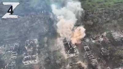 RU pov: Chronicles of the battle for Novotoshkovskoye, Luhansk Oblast from Z4LPR. Archival footage from April, released today.