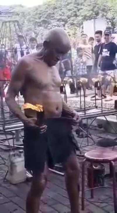 I don’t think even Steve-O can pull off that maneuver..... mad skills or no penis. Not sure which one.