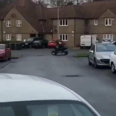 Four- wheeler crayon