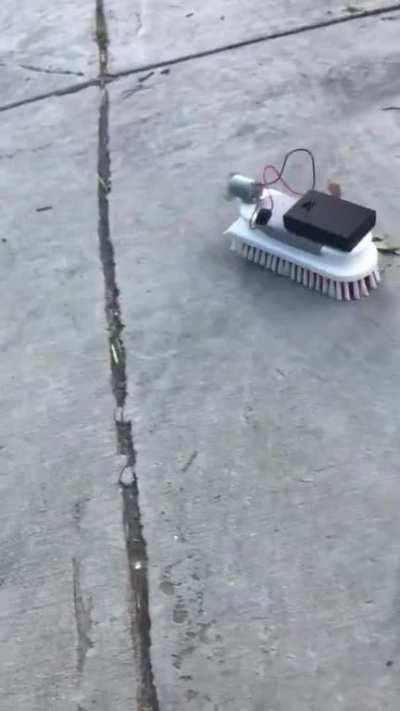 I introduce you to the Broomba!