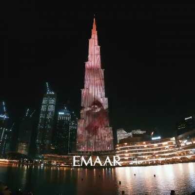 Godzilla vs Kong in the tallest building in the world in Dubai