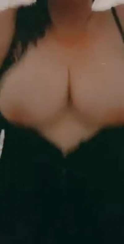 Trying to bounce into your heart! 🙈