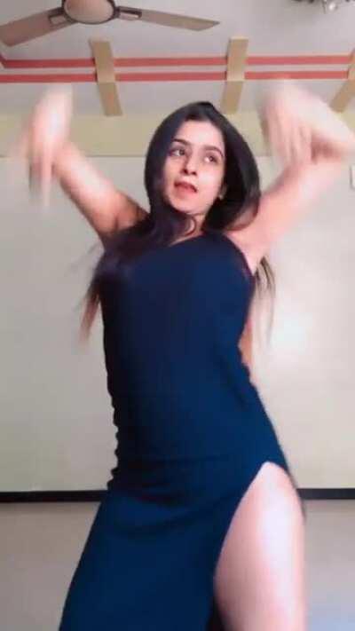 Suhana Khan part2 thighs