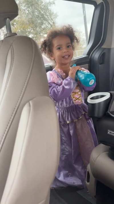 Daughter deceives mother