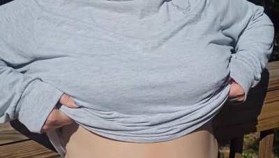 Snuck this in while on a walk-hope it warms you on this cold morning 🥶