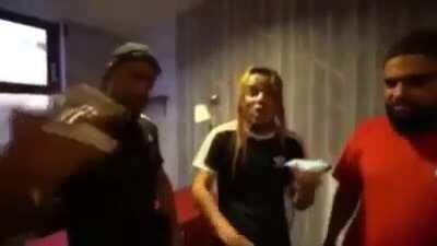 ”6iX9iNe cAnT rAp” “TeKaShi iS a mumBLE rApPeR ”