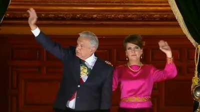 ¿Que la paso al presidente? creo que se lageo.