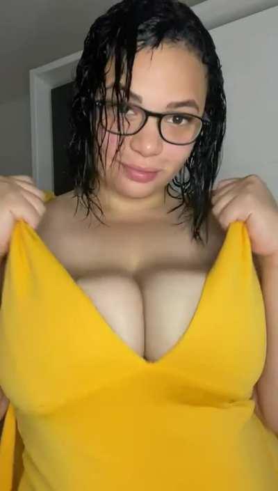 Hi to the 5 horny guys who will see this 🙈