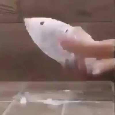 SLPT: Use toothpaste for scratches on your iron