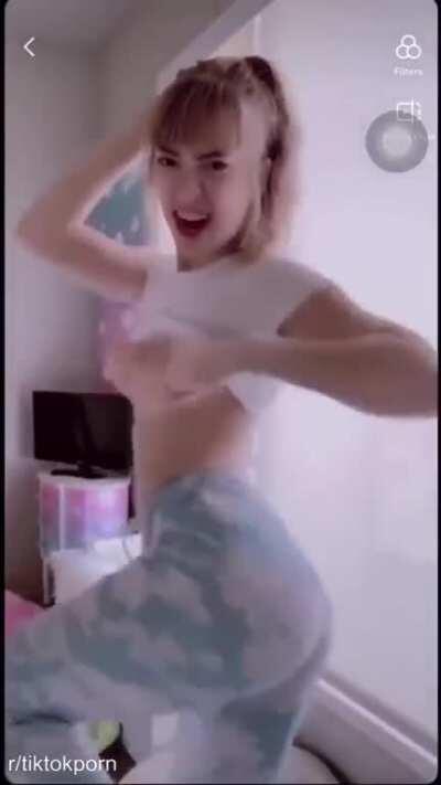 Naked tits dance