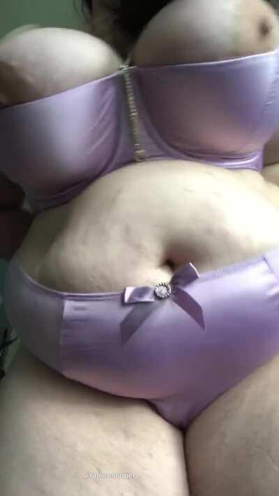 Fat, curvy and cute (oc)