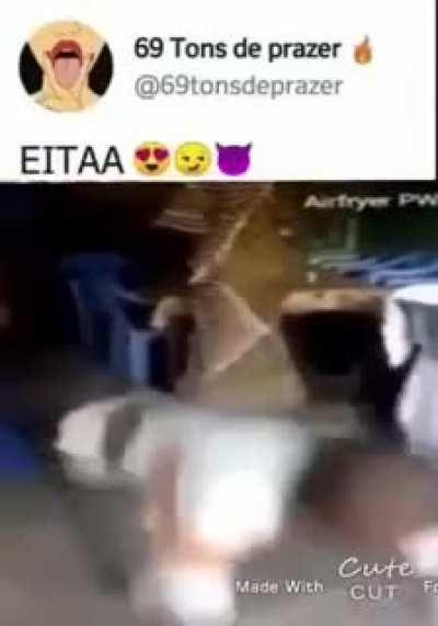 É tão bom ver uma criança se fudendo