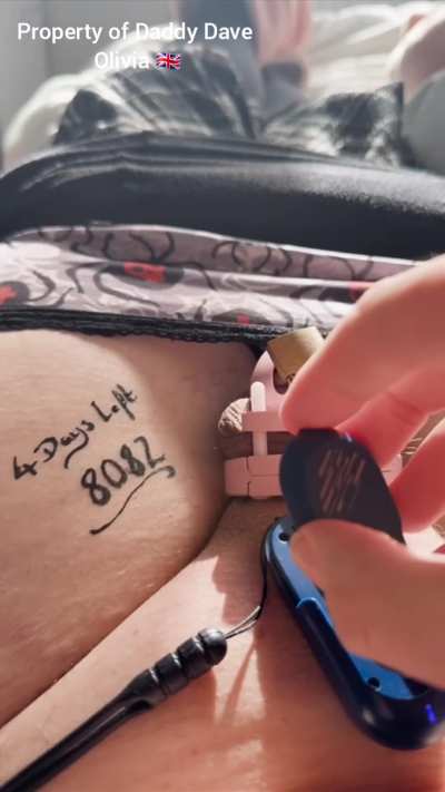 Now that you're done with your cleaning, time to lock back up. Four more days left Olivia you get this, not like you have a choice 😏😛