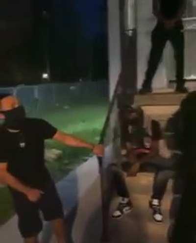 Mfs really be out there recreating LP3 💀