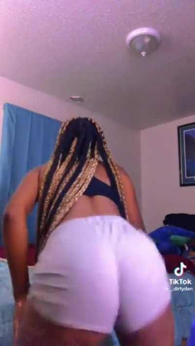 ThiccTokTwerkerz Comp. 32 👀🍑