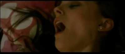 Mila kunis, going down on Natalie portman