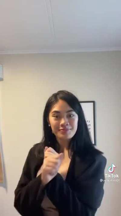 frick i deleted her nude video aye 🥲