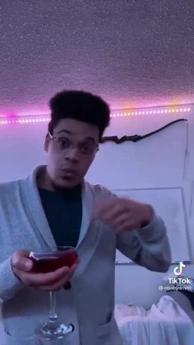 Am not alone here...right?