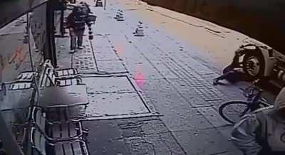 Just Randomly decided to Push a Stranger for No Reason