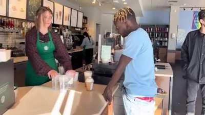 Youtuber prepend to jerk off in front of a Starbucks barista for the views