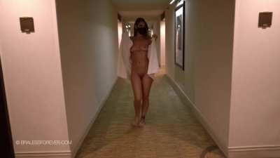 Rocky cumwalk in hotel corridor