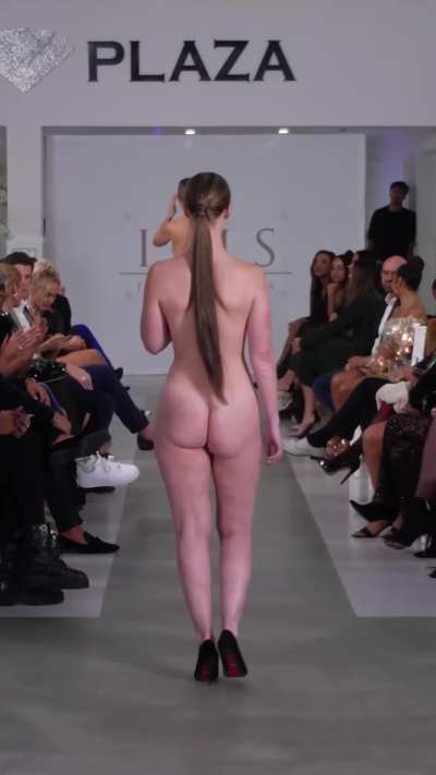 Charlotte Wensing's backstory from ISIS fashion awards 2022