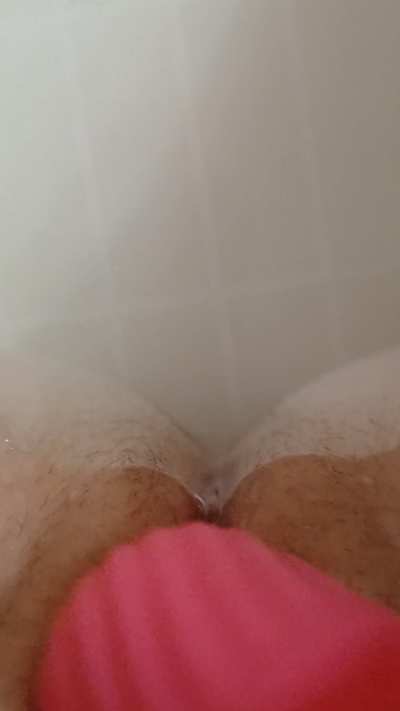 Cumming in water with a wand