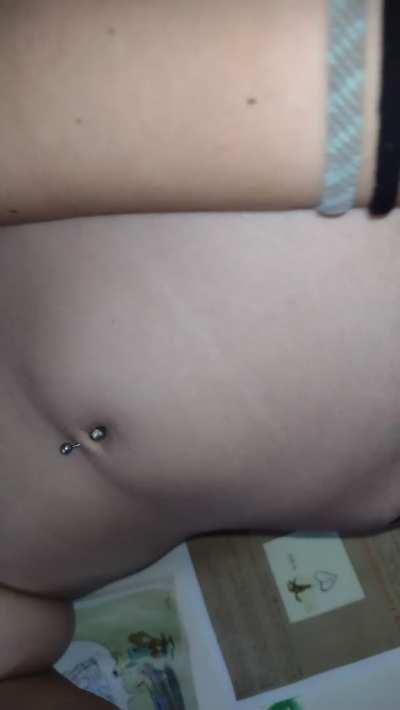 18 years old❤️PREMIUM CONTENT! 💦 Sexy JOI 🧡 connected all day 💦 Personalized photos and videos ❣️ Sexting Shall we play for a while?