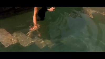 Liv Tyler in a swimsuit and Rachel Weisz nude in Stealing Beauty.