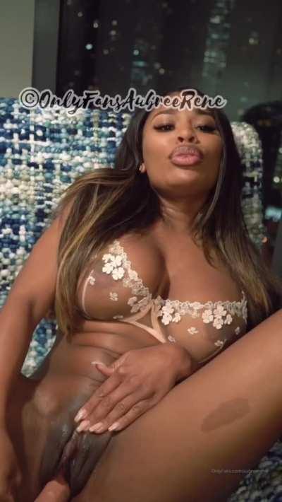 So hot when she cums and quivers