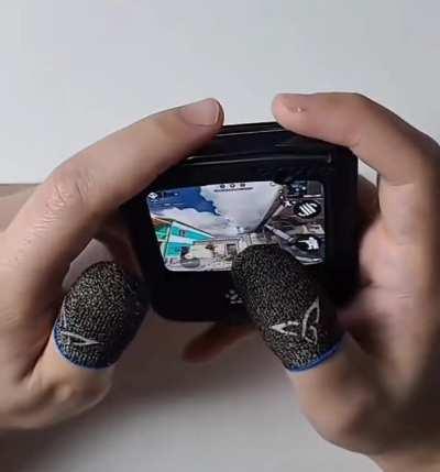 just watched a guy on TikTok live doing whatever this is and thought it was interesting