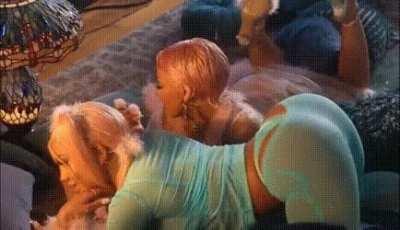 I’d love to sniff Saweetie’s sweaty ass with a bud