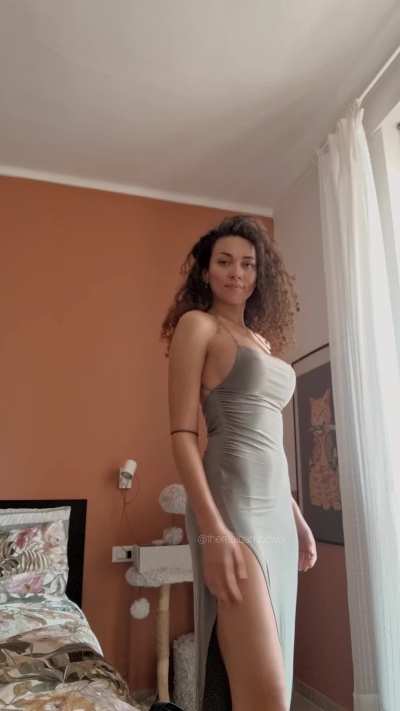 Am I hot in this dress? [f28]