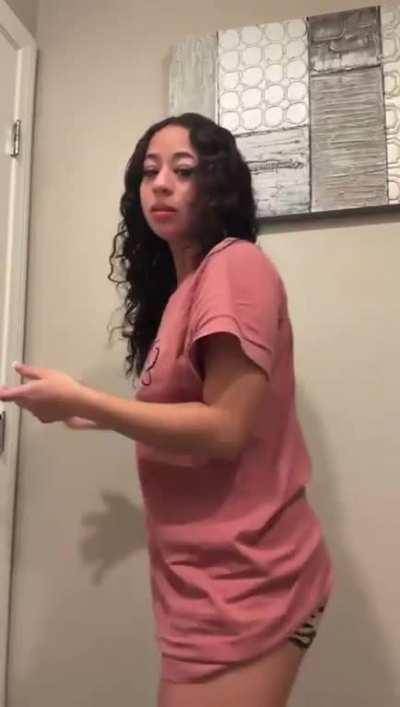 (Sub) Jaden Twerks On live 👀🍑🔥🔥