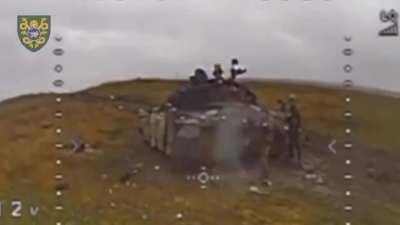 Arrival of a Ukrainian kamikaze drone against a group of Russian military personnel in the Avdiivka direction