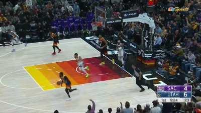 [Highlight] Rudy Gobert stuffs Richaun Holmes at the rim