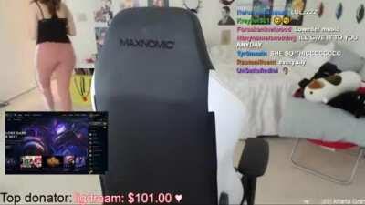 pokimane-1pK RCm3wN0IEEIKWbvuqA