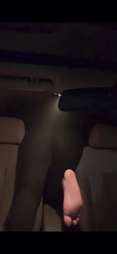 Girlfriend begs for BBC when she goes out🍆💦