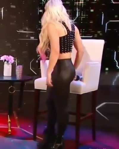 Alexa getting ready for Moment of Bliss 2-4-19 IG