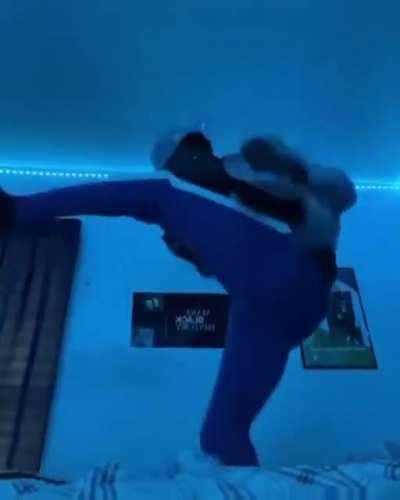 Lmaoo don't know about j cole tho