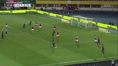 €100m French Henderson