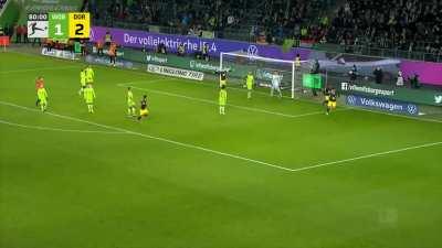 A woman's reaction to a goal by Haaland