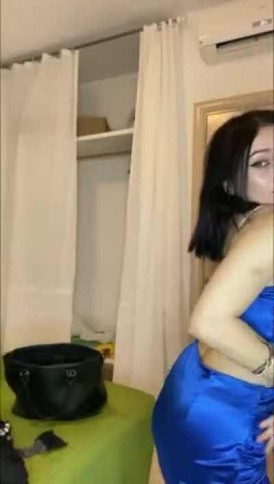 My pussy urgently wants to sit on your face